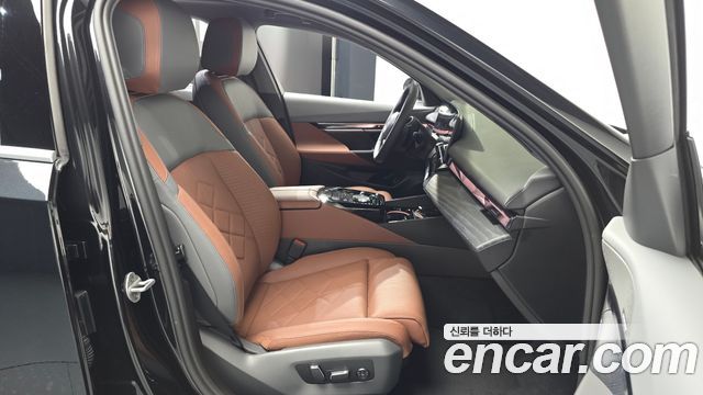 BMW 5-Series 2026 — photo 16