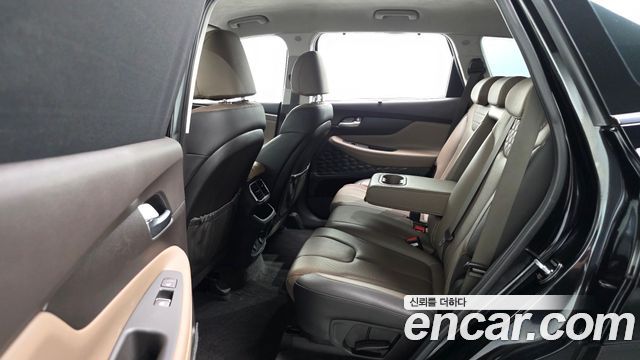 Hyundai Santafe 2020 — photo 11