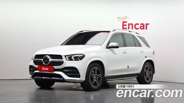 Mercedes-Benz GLE-Class 2021 — photo 1