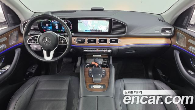Mercedes-Benz GLE-Class 2021 — photo 10