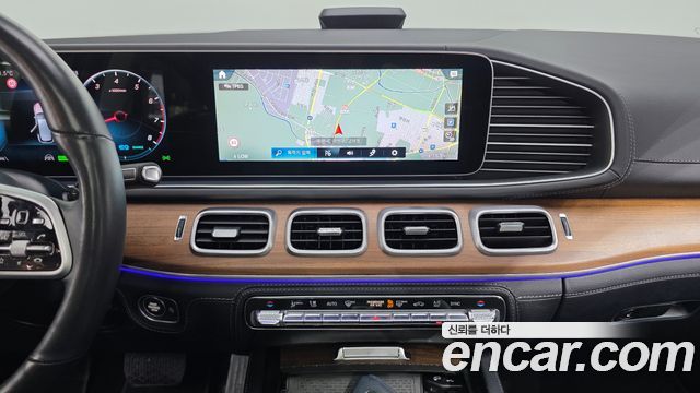 Mercedes-Benz GLE-Class 2021 — photo 19