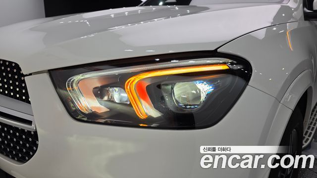 Mercedes-Benz GLE-Class 2021 — photo 8