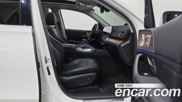 Mercedes-Benz GLE-Class 2021 — photo 16