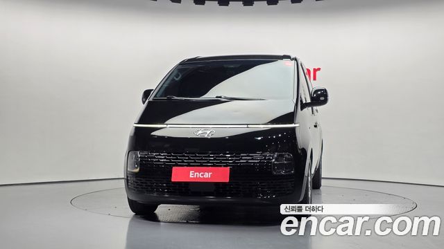 Hyundai Staria 2024 — photo 3