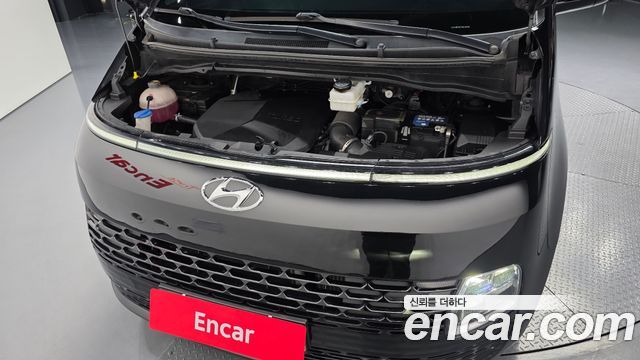 Hyundai Staria 2024 — photo 6
