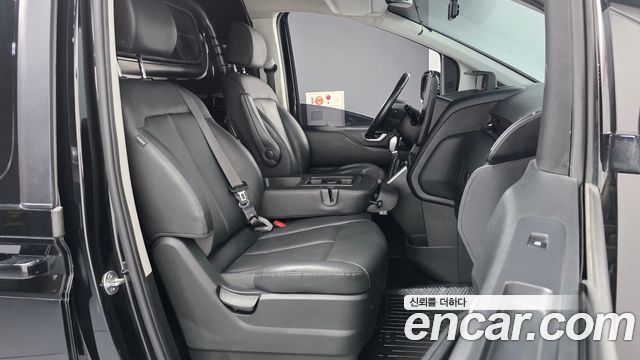 Hyundai Staria 2024 — photo 11