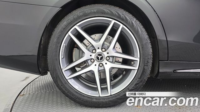 Mercedes-Benz S-Class 2019 — photo 5