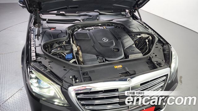 Mercedes-Benz S-Class 2019 — photo 6