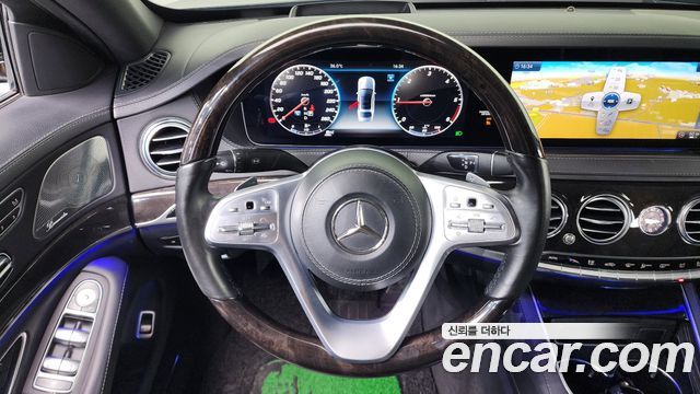 Mercedes-Benz S-Class 2019 — photo 12