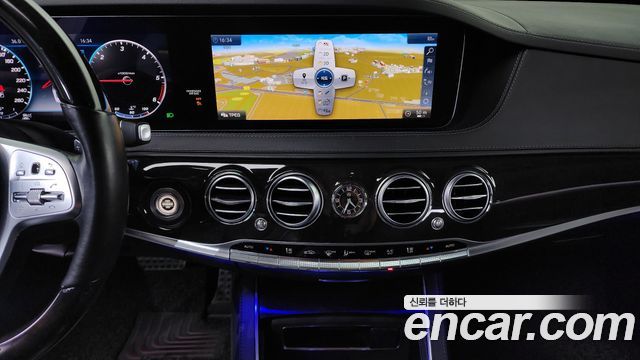 Mercedes-Benz S-Class 2019 — photo 13