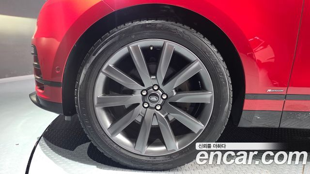 Land Rover Range Rover Velar 2018 — photo 5