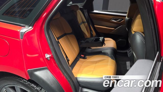 Land Rover Range Rover Velar 2018 — photo 17