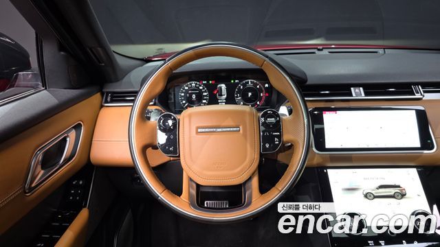 Land Rover Range Rover Velar 2018 — photo 19