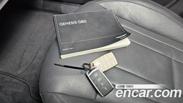 Genesis G80 2018 — photo 22
