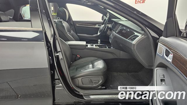 Genesis G80 2018 — photo 16