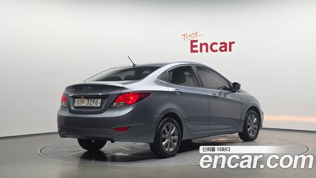 Hyundai Accent 2018 — photo 2