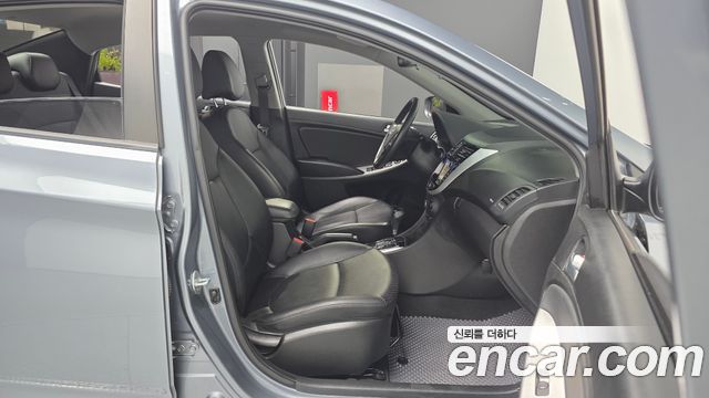 Hyundai Accent 2018 — photo 11