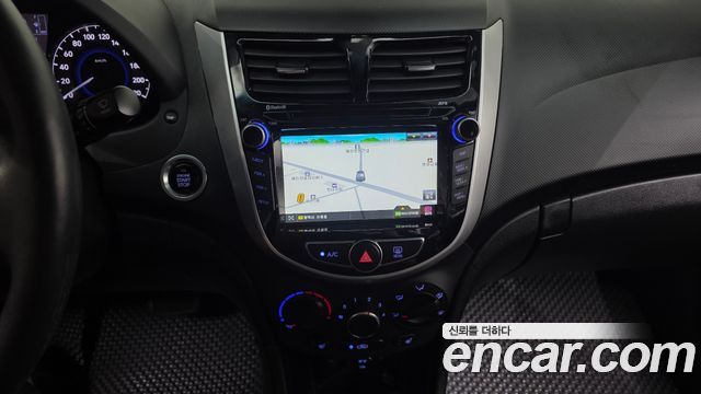 Hyundai Accent 2018 — photo 14