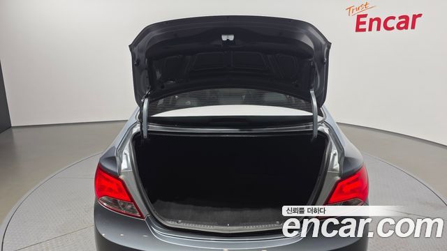 Hyundai Accent 2018 — photo 20