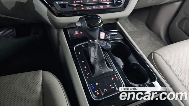 Kia Canival 2015 — photo 9