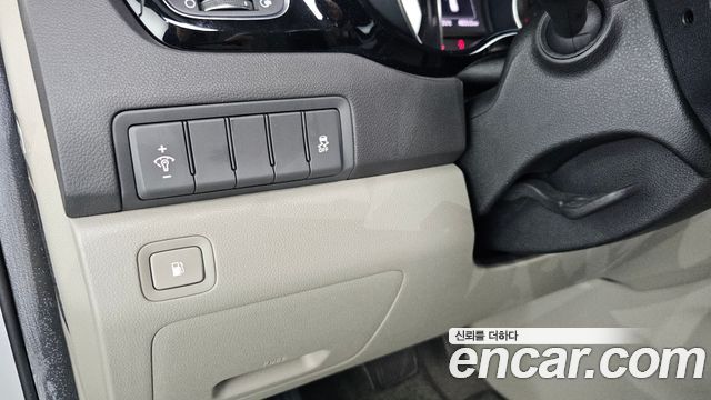 Kia Canival 2015 — photo 17