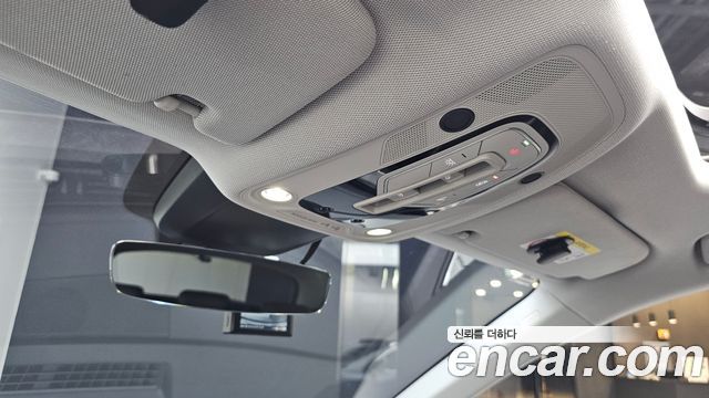 Audi e-tron 2021 — photo 27