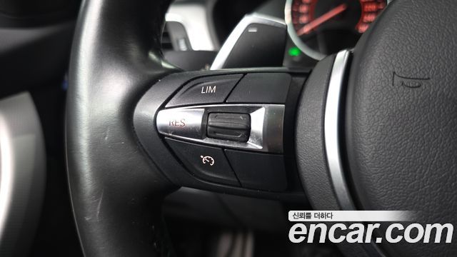 BMW 3-Series 2017 — photo 18