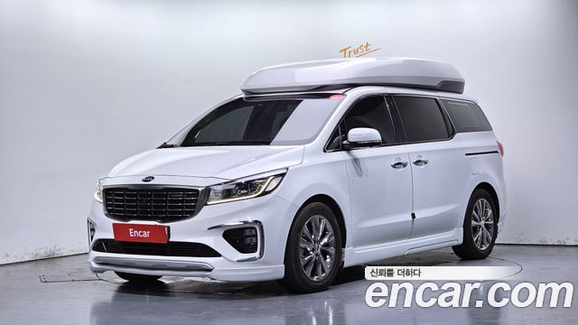 Kia Canival 2019 — photo 1