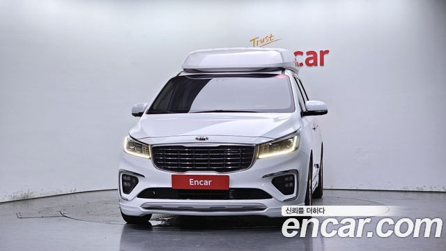 Kia Canival 2019 — photo 3