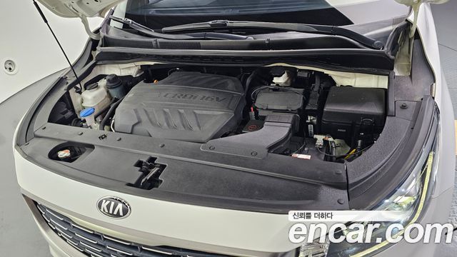 Kia Canival 2019 — photo 6