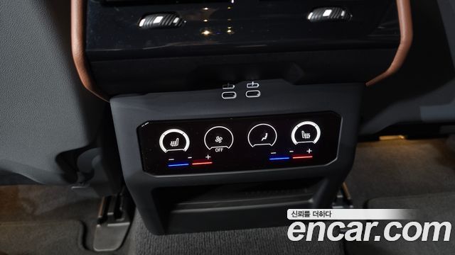 BMW 5-Series 2024 — photo 31