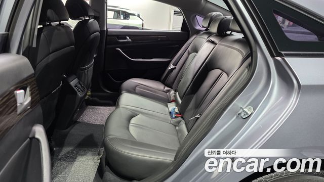 Hyundai Sonata 2015 — photo 11