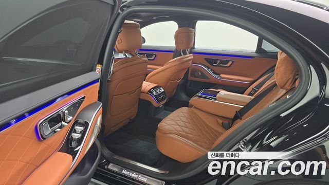 Mercedes-Benz S-Class 2024 — photo 18