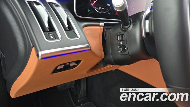 Mercedes-Benz S-Class 2024 — photo 27