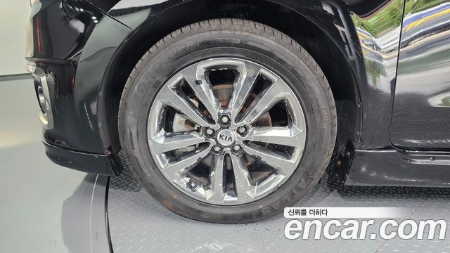 Kia Canival 2018 — photo 5