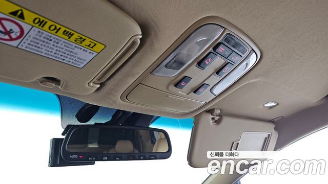 Kia Canival 2018 — photo 24