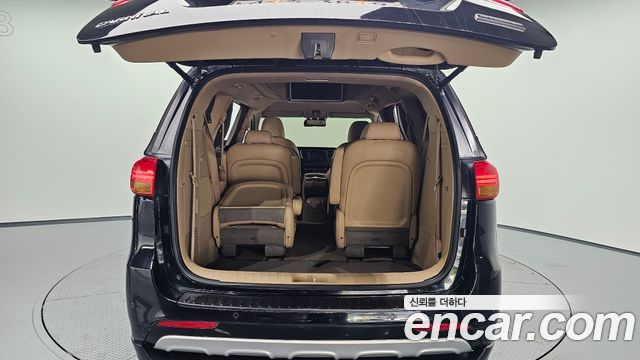 Kia Canival 2018 — photo 26