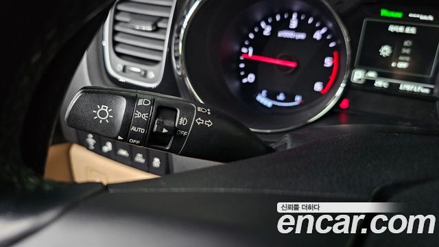 Kia Canival 2018 — photo 29
