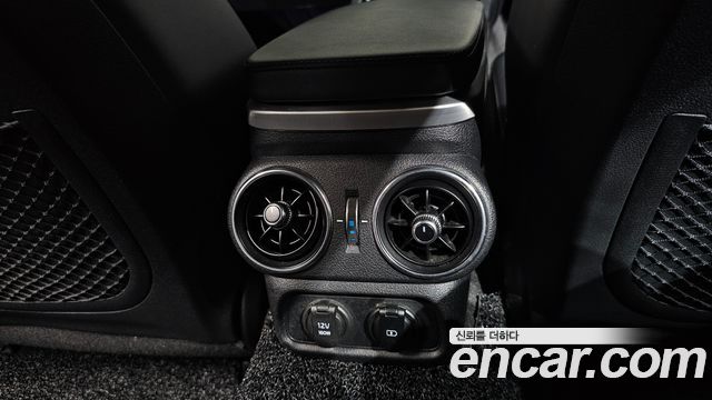 Kia Stinger 2020 — photo 31