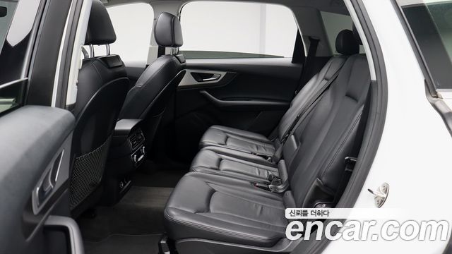 Audi Q7 2019 — photo 6