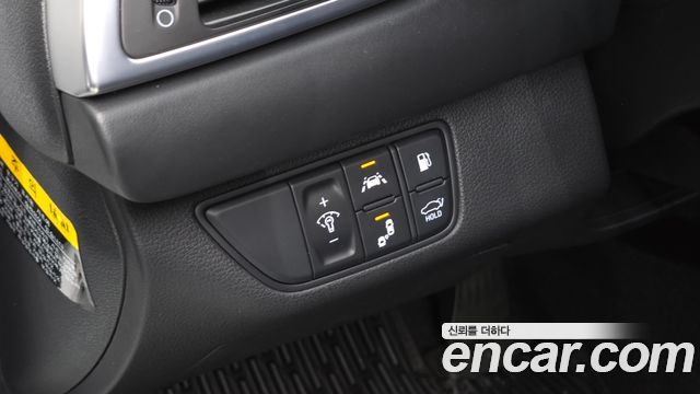Genesis G70 2020 — photo 15