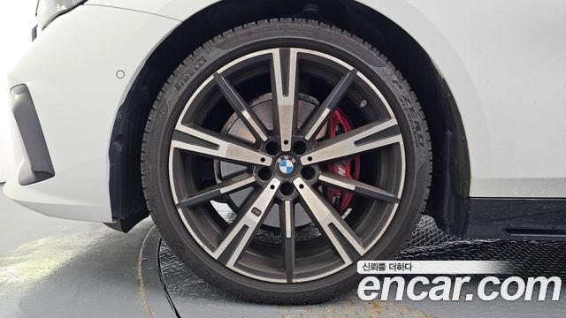BMW 5-Series 2025 — photo 5