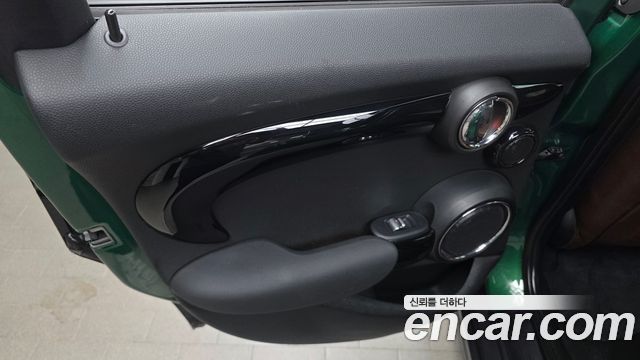 Mini Cooper 2019 — photo 15
