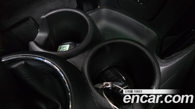 Mini Cooper 2019 — photo 30