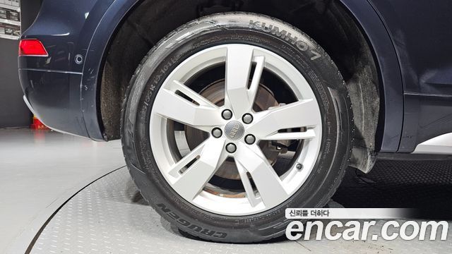 Audi Q5 2020 — photo 5