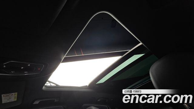 Audi Q5 2020 — photo 17