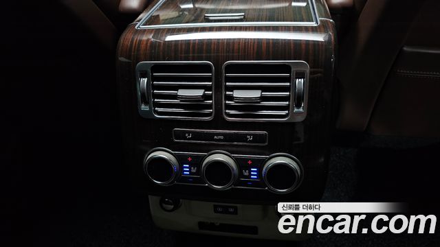Land Rover Range Rover 2015 — photo 19