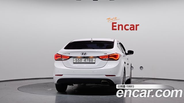 Hyundai AVANTE 2014 — photo 4