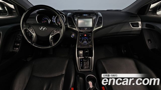 Hyundai AVANTE 2014 — photo 10