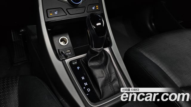 Hyundai AVANTE 2014 — photo 12